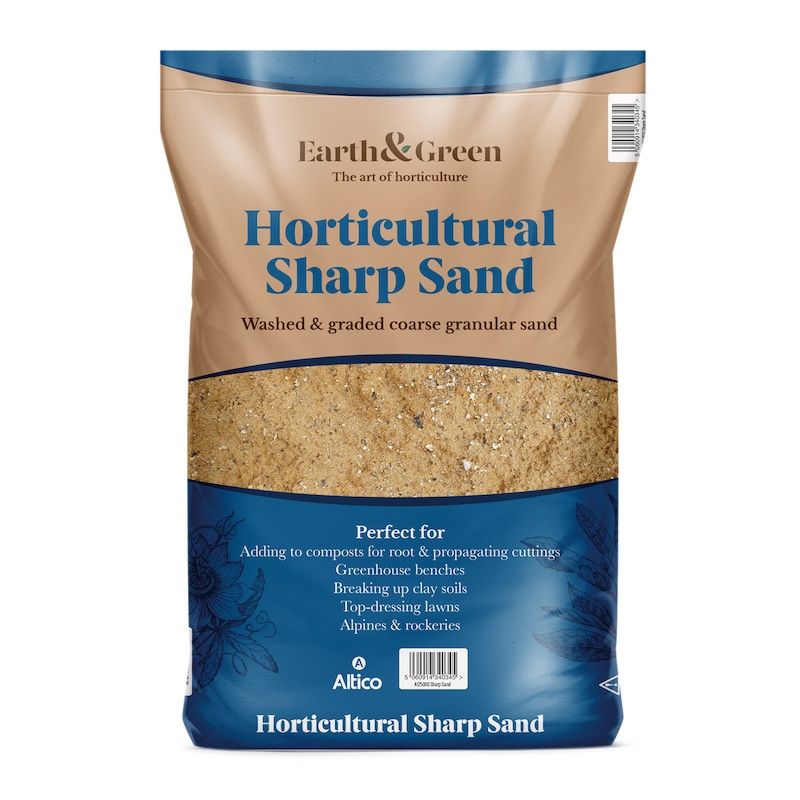 Bag of Earth & Green horticultural sharp sand. Washed & graded, course granular sand.