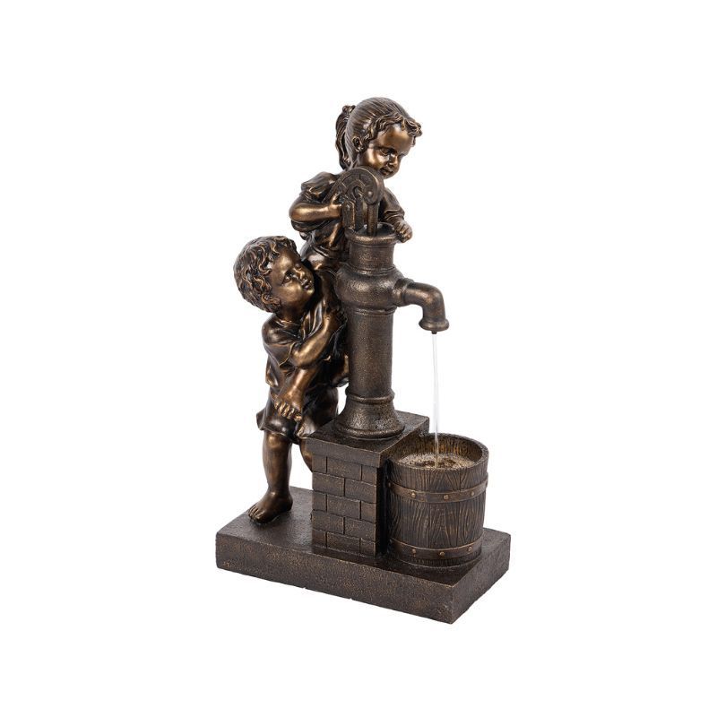 Bronze statue of two children at a water pump; water flows into a wooden bucket.