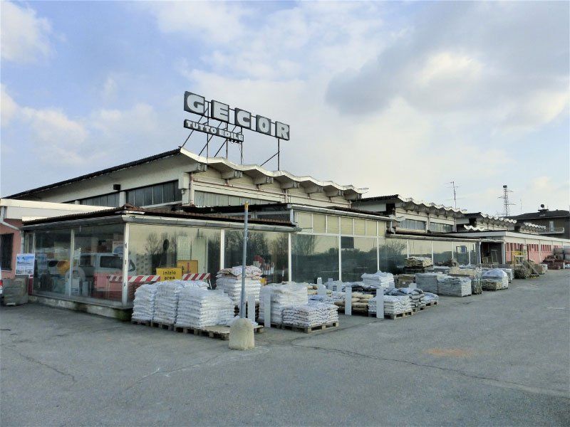 negozio di materiali edili