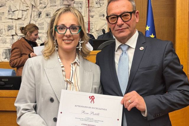 Rosa Pestilli con il Presidente di MEDEA ODV Francesco Longobardi