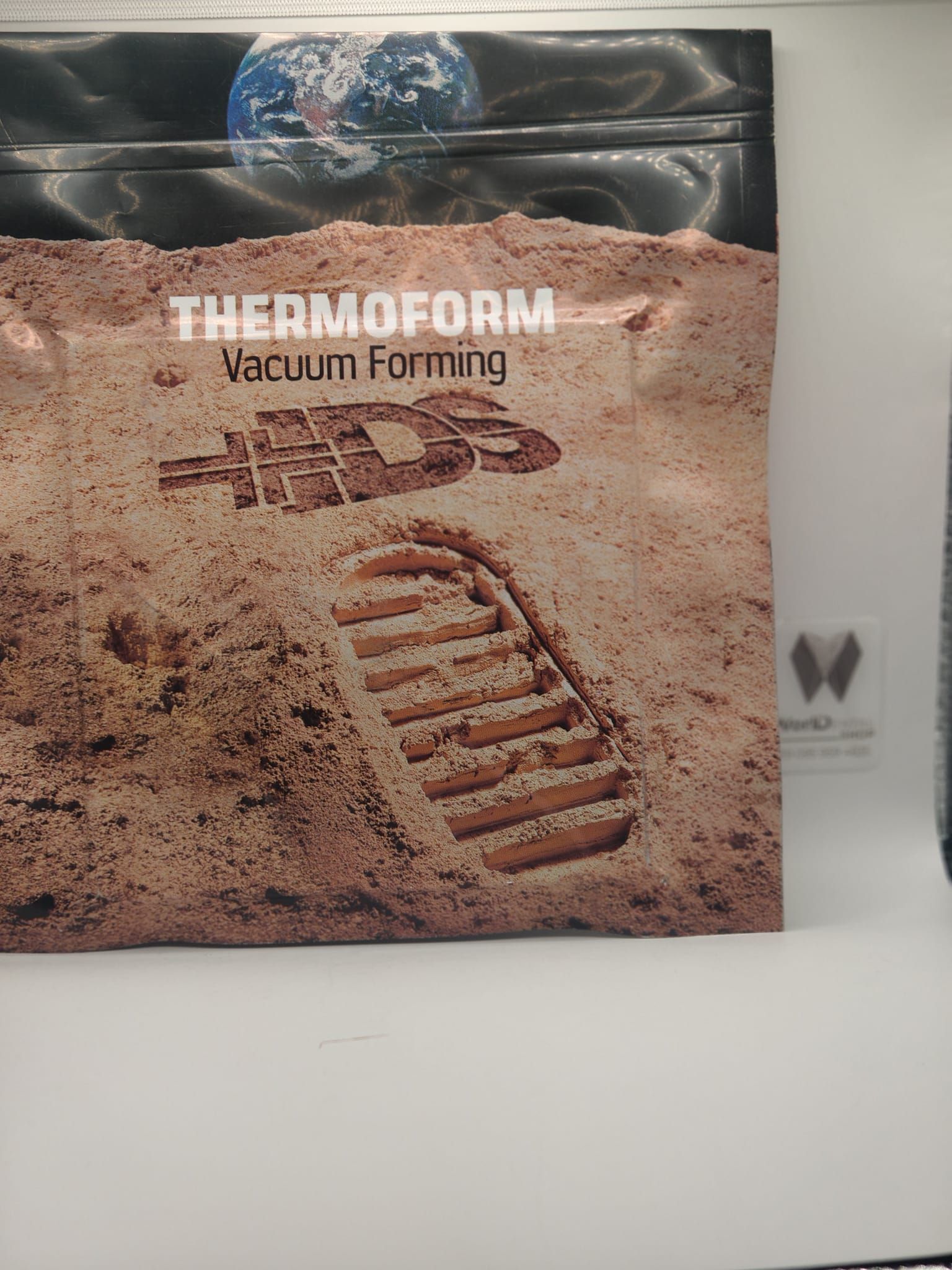 Una busta di Mylar con l'etichetta 