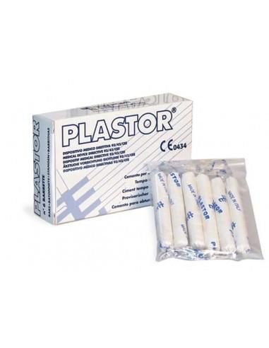 Una scatola di rotoli di garza medica Plastor con una busta di plastica trasparente contenente sei rotoli di garza confezionati singolarmente.