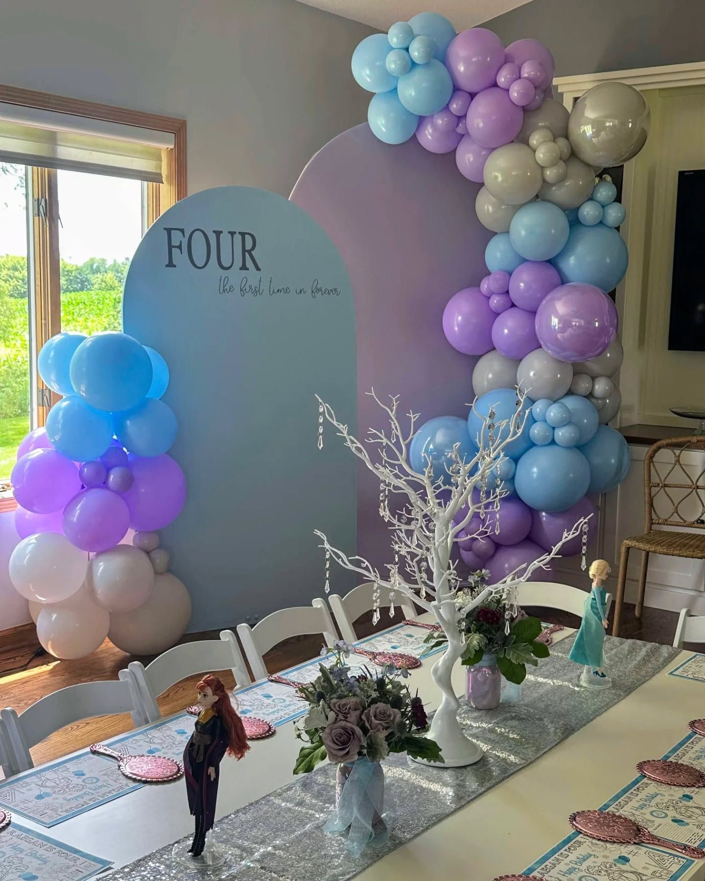 frozen balloon decorations