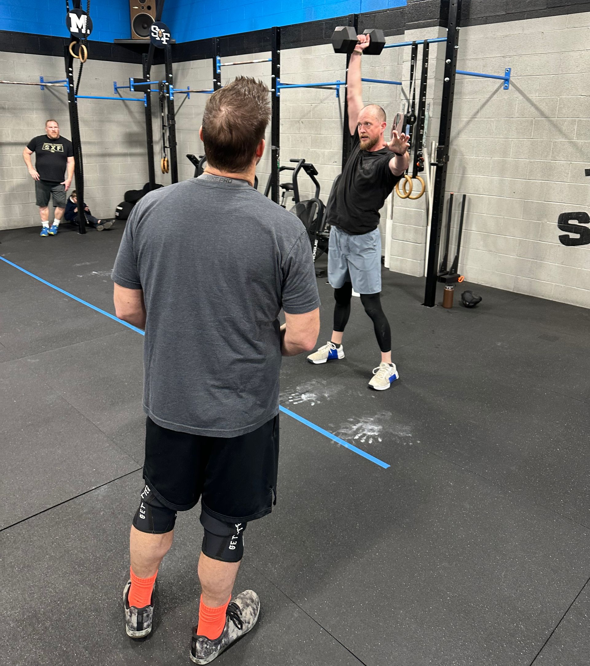 Personal training at Santiam CrossFit in Albany, OR.