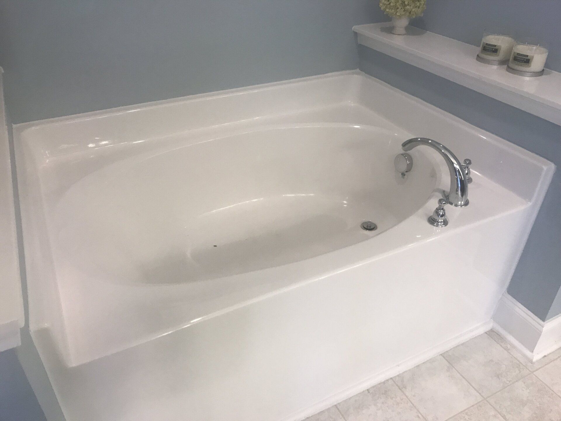 White Bathtub — Randleman, NC — NG Plumbing
