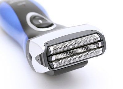 Rasoio elettrico con tre testine