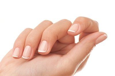 French manicure con prodotti professionali