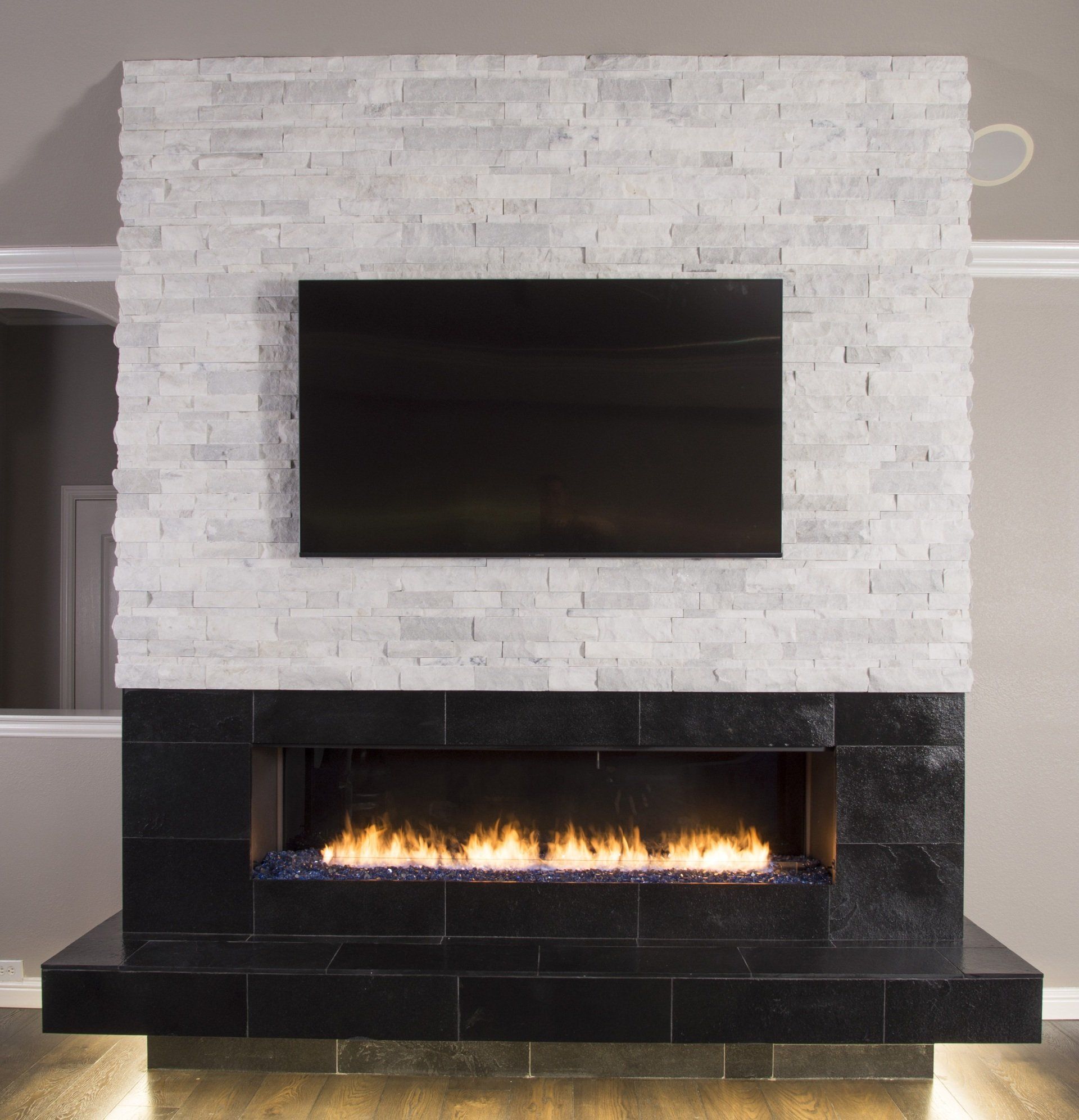 Nice Linear Fireplace — Addison, TX — Fireplace & Grill Factory Outlet