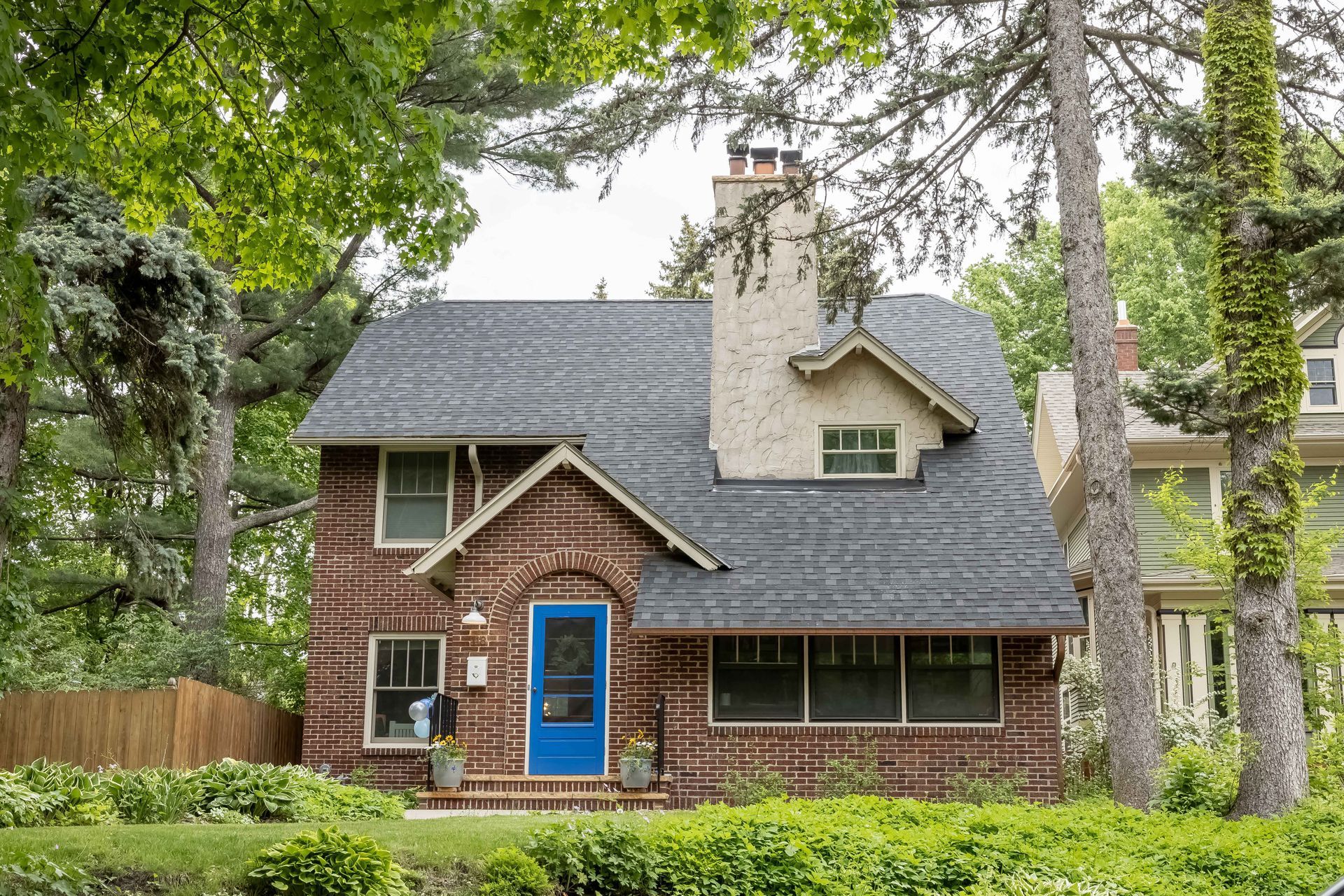 118 Amherst exterior