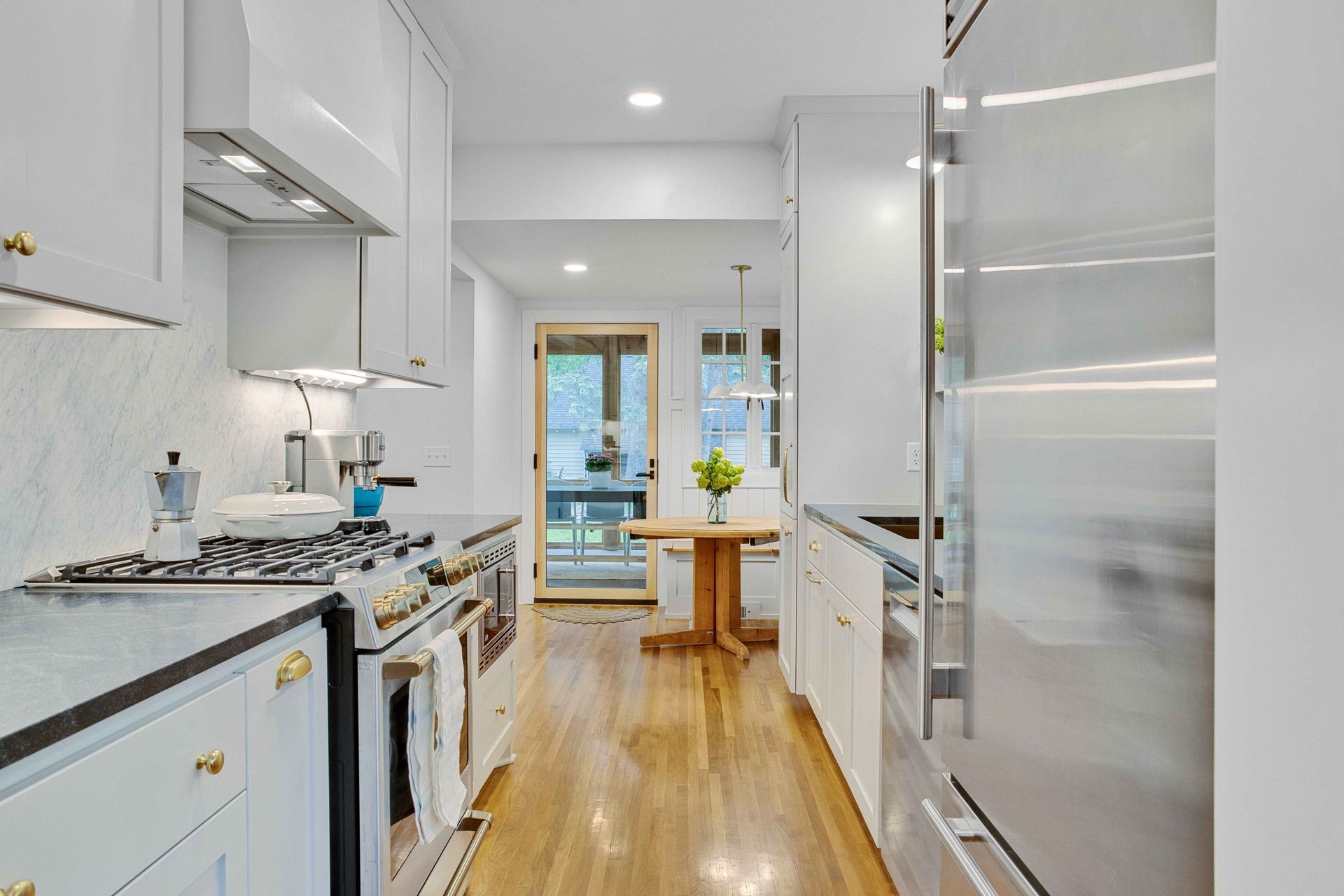 118 Amherst Interior