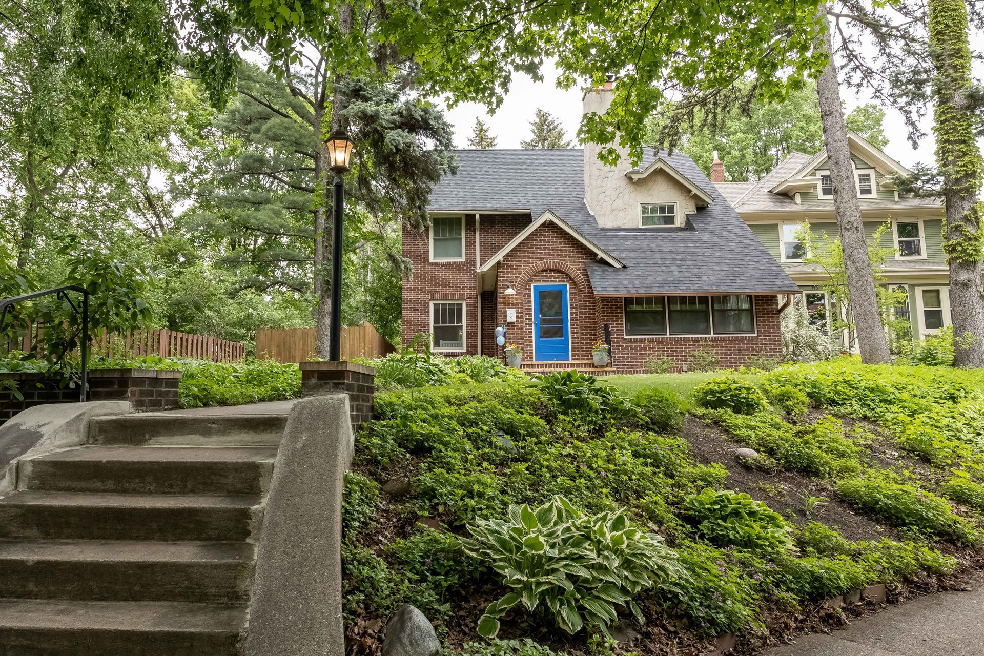 118 Amherst exterior