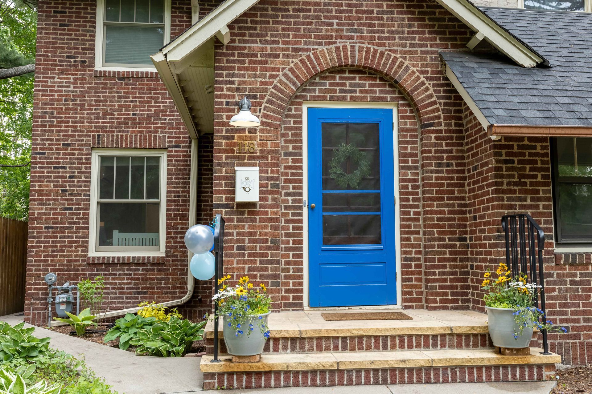 118 Amherst exterior