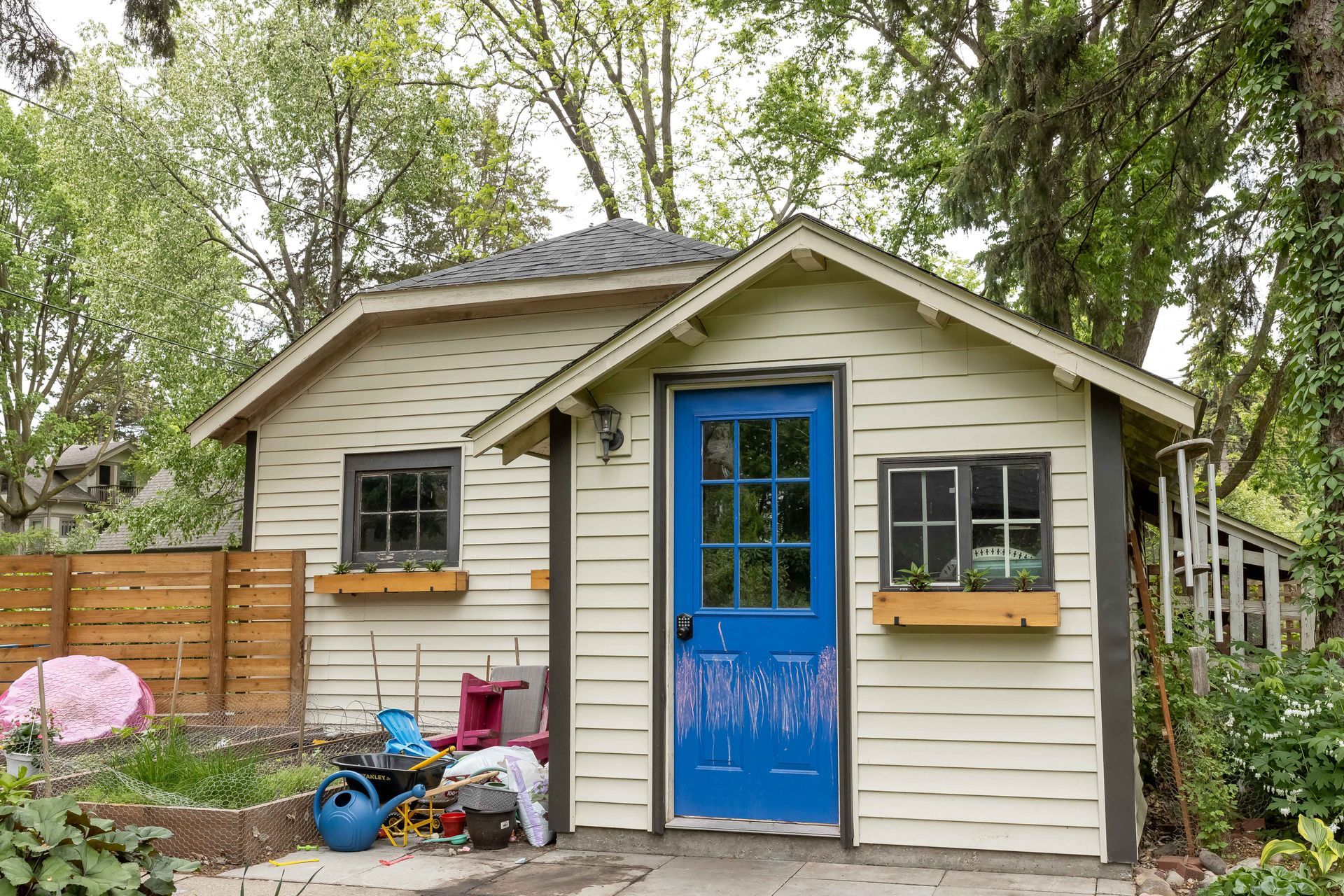 118 Amherst exterior