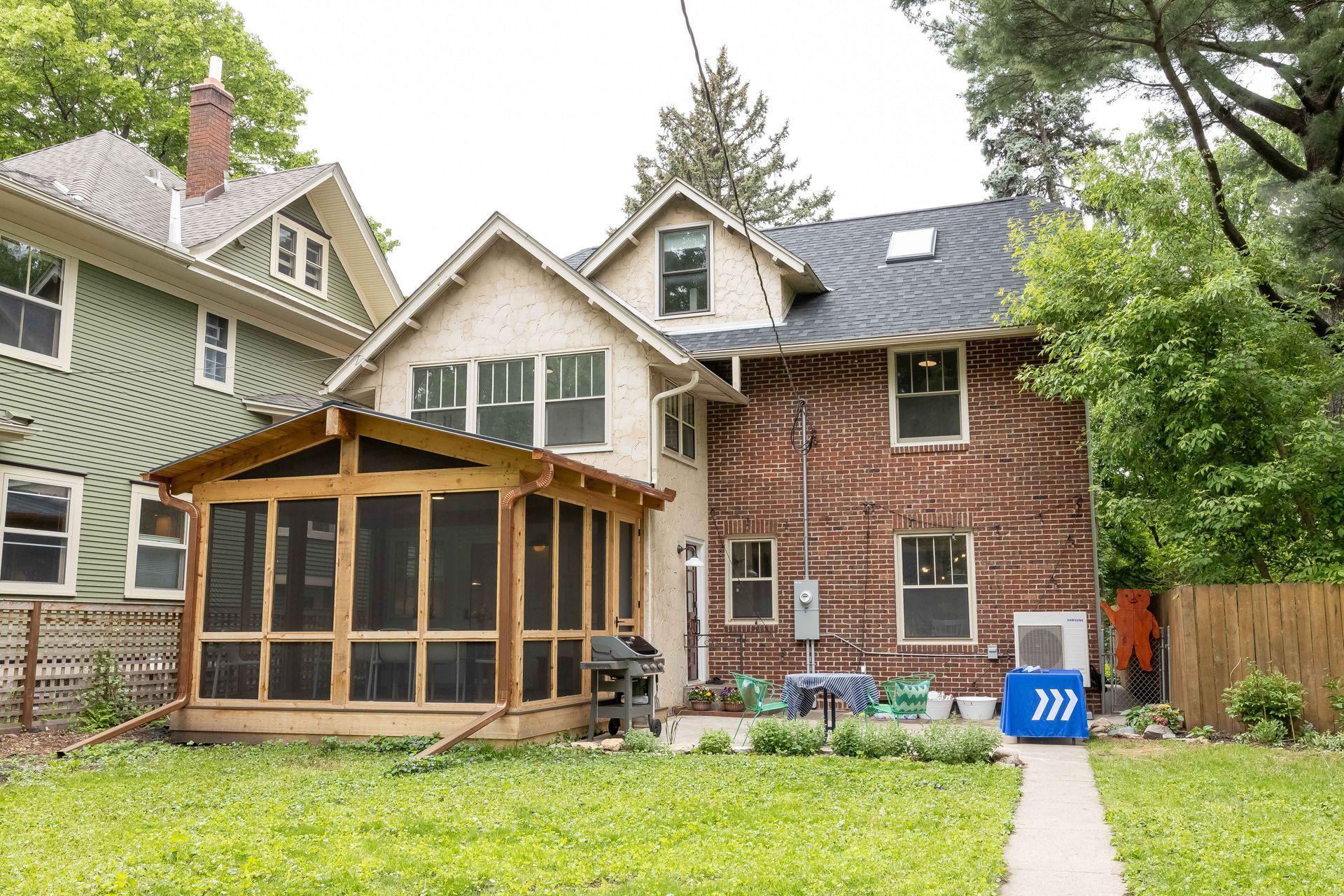 118 Amherst exterior