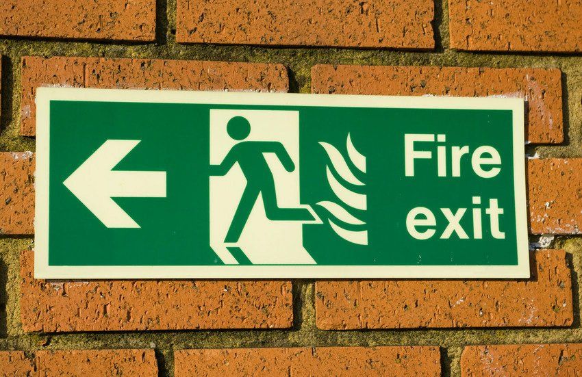 FIRE SAFETY SIGNS