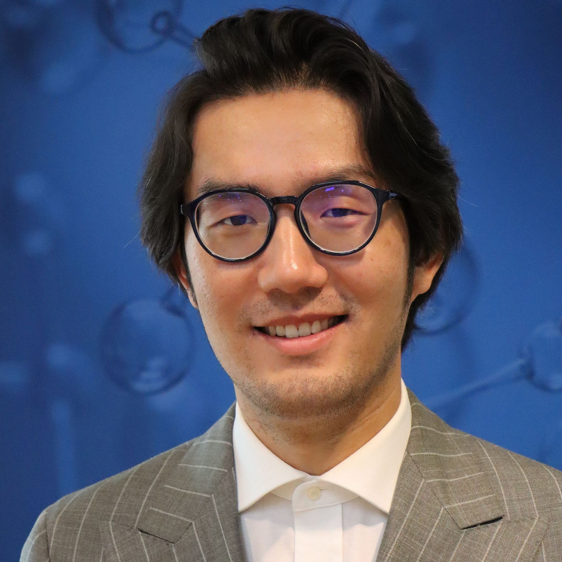Dr. Feiyang Li