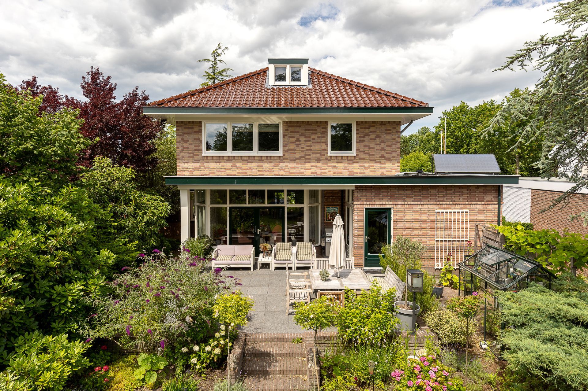 Dakopbouw woning gerealiseerd door Meijer met extra verdieping en moderne afwerking