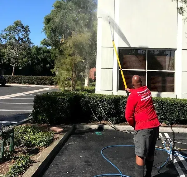 window cleaning costa mesa