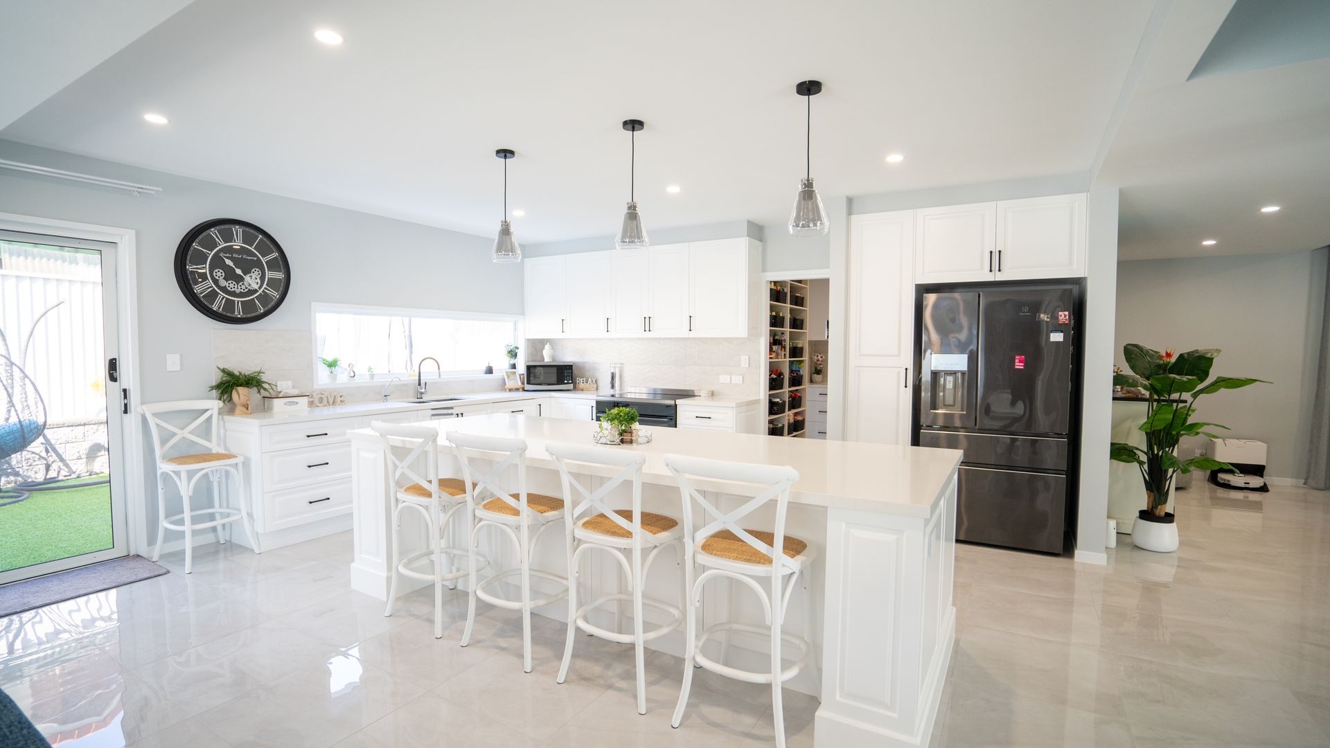 kitchen cabinet maker
