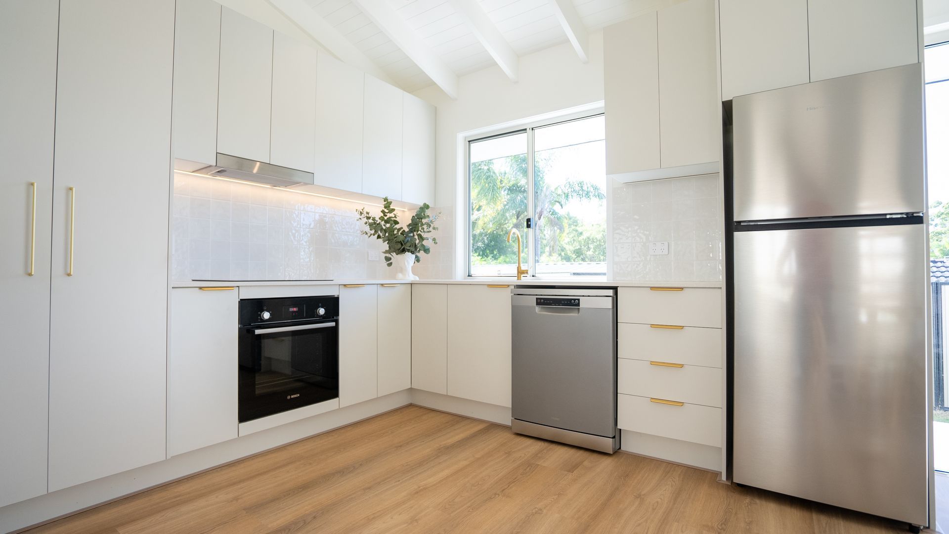 WCC Kitchens and Cabinets New Kitchen Gallery