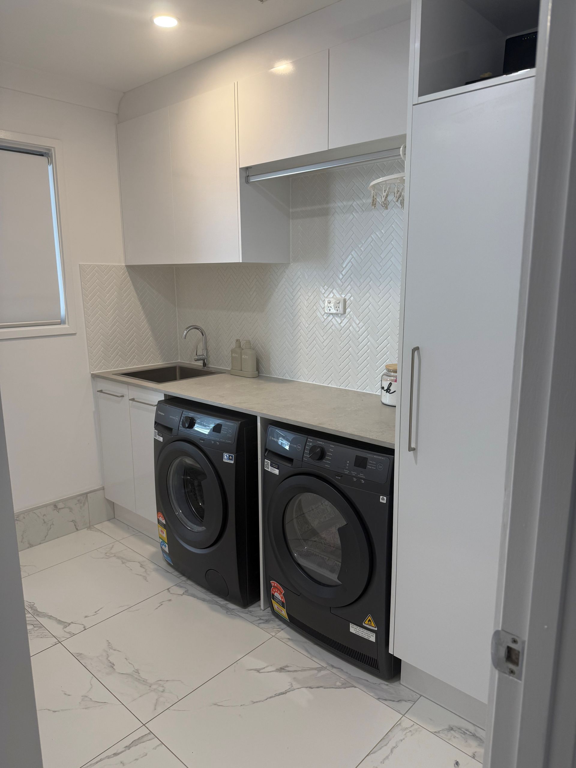 laundry-cabinets-brisbane