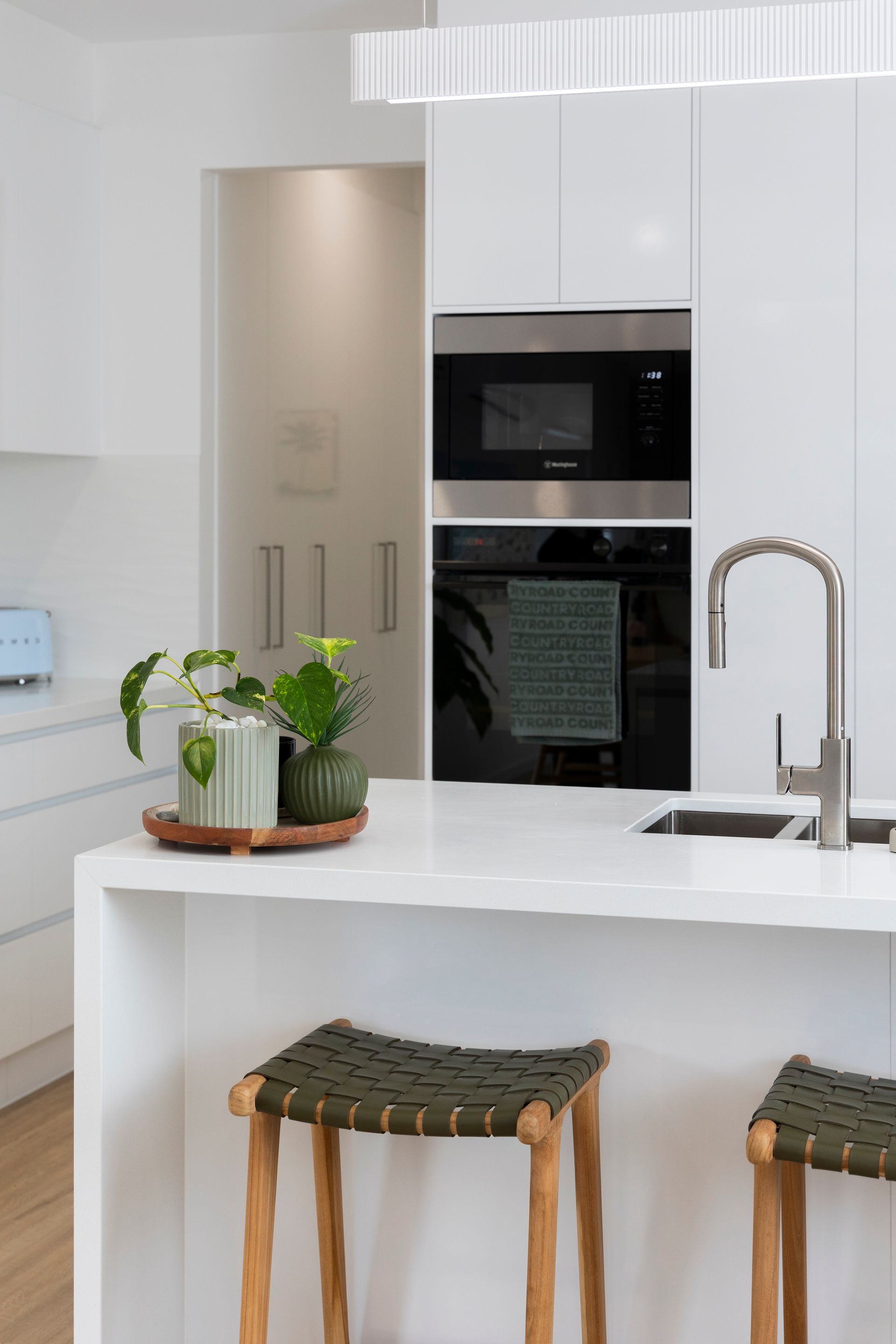 kitchens and cabinets brisbane