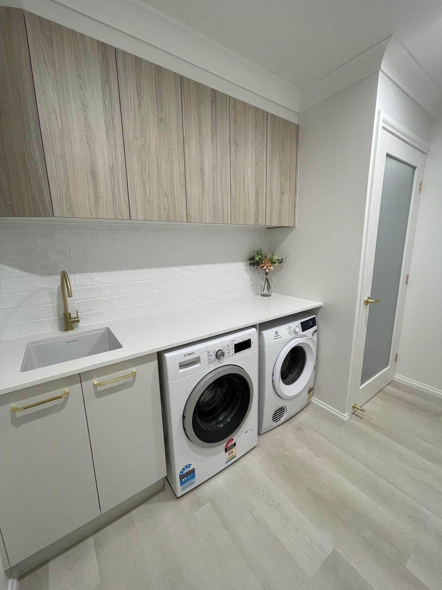 Laundry cabinets brisbane