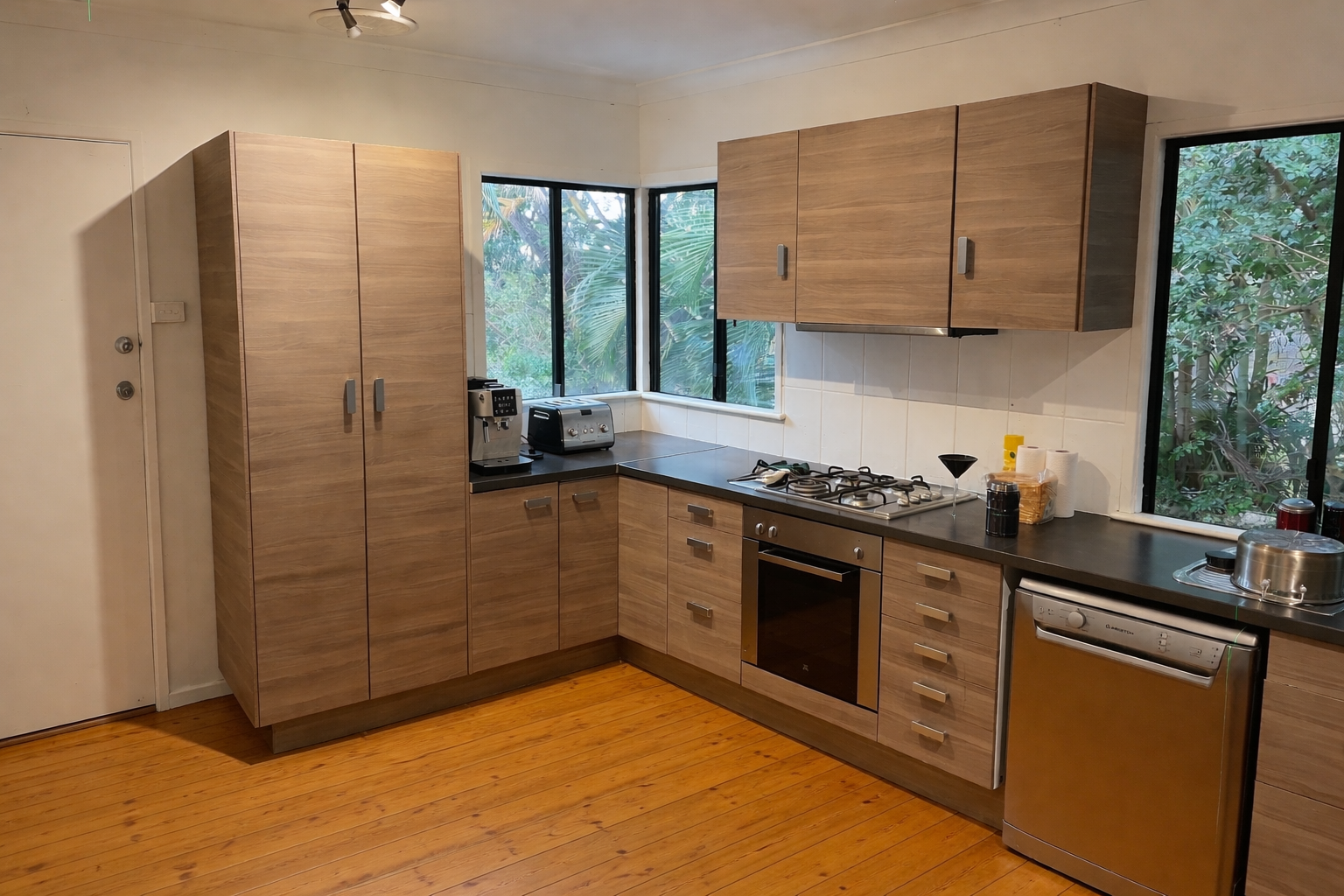 selling houses australia carina heights  kitchen renovation