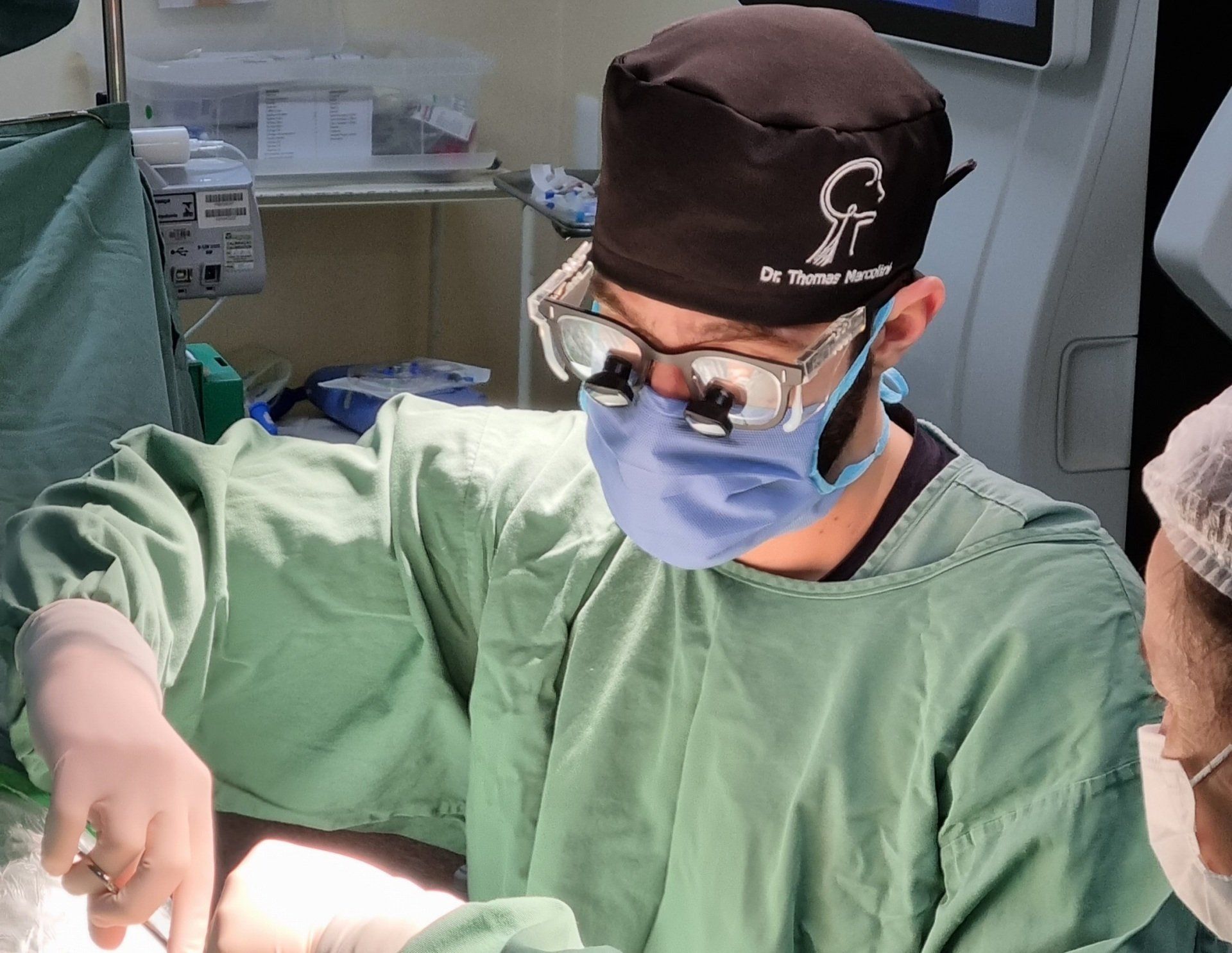 Médico em São Paulo e Curitiba que faz cirurgia de nervos.