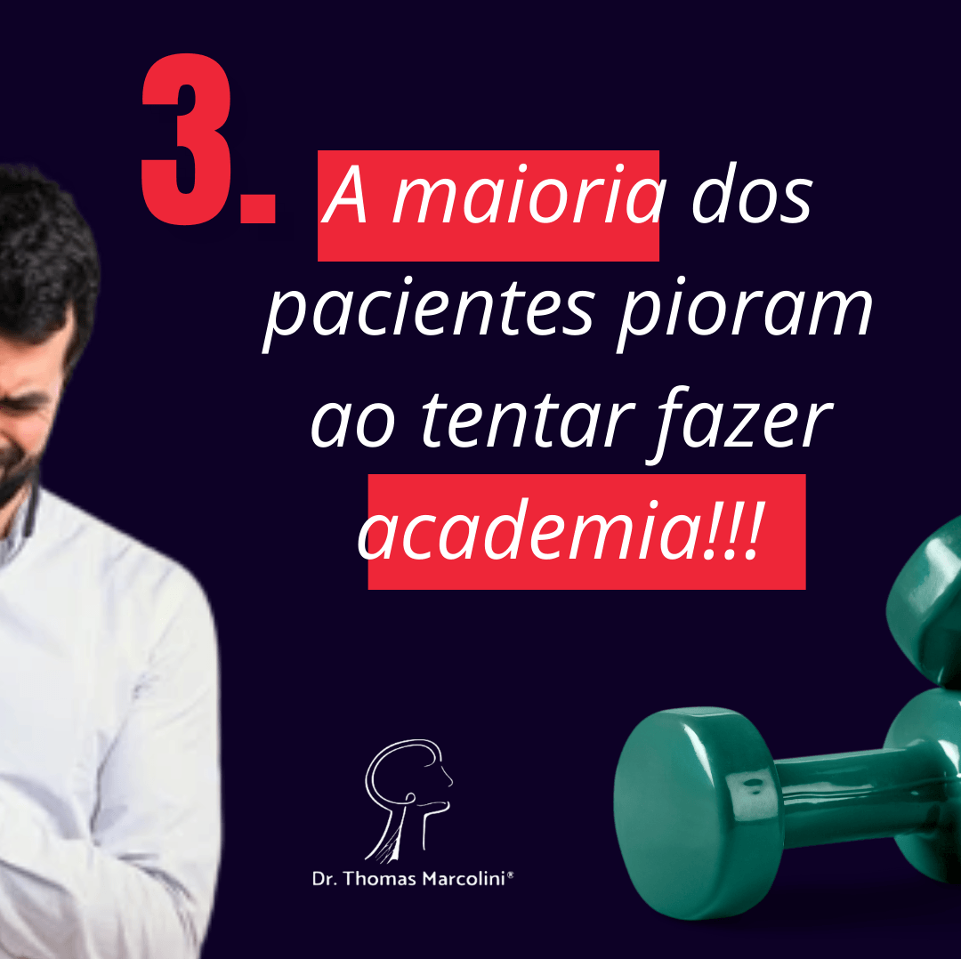 Dor nas costas na academia por desfiladeiro torácico.