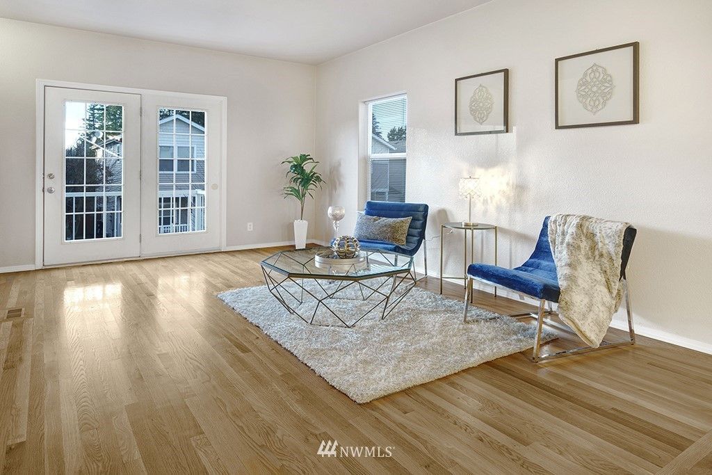 Sitting Area With Wood Flooring — Seattle, WA — Sterling Hardwood Floors