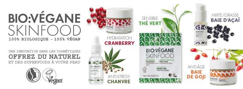 Un collage de produits bio vegan skinfood sur fond blanc