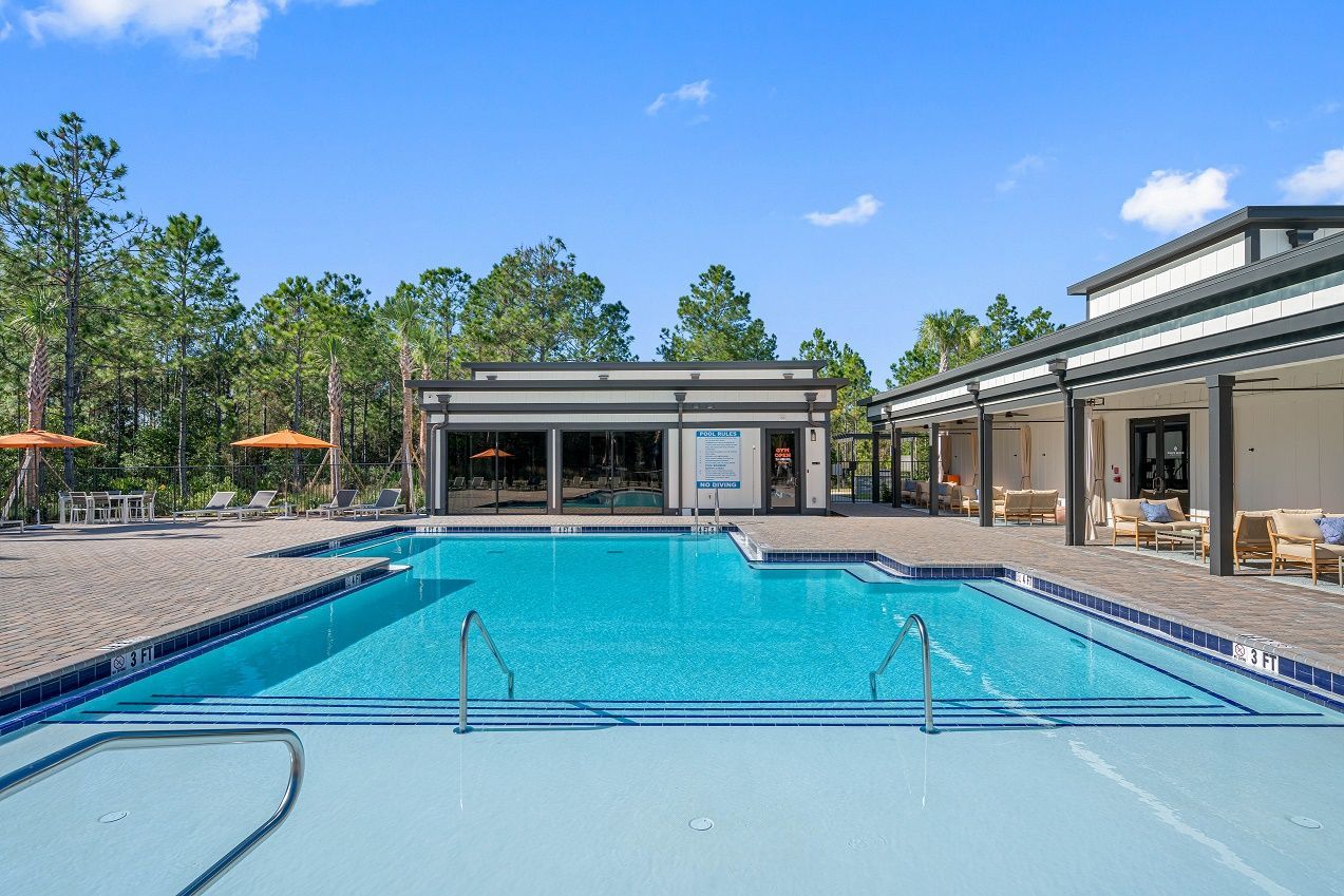 Pointe Grand Palm Coast Apartments with Resort-Style Pool in Palm Coast, FL