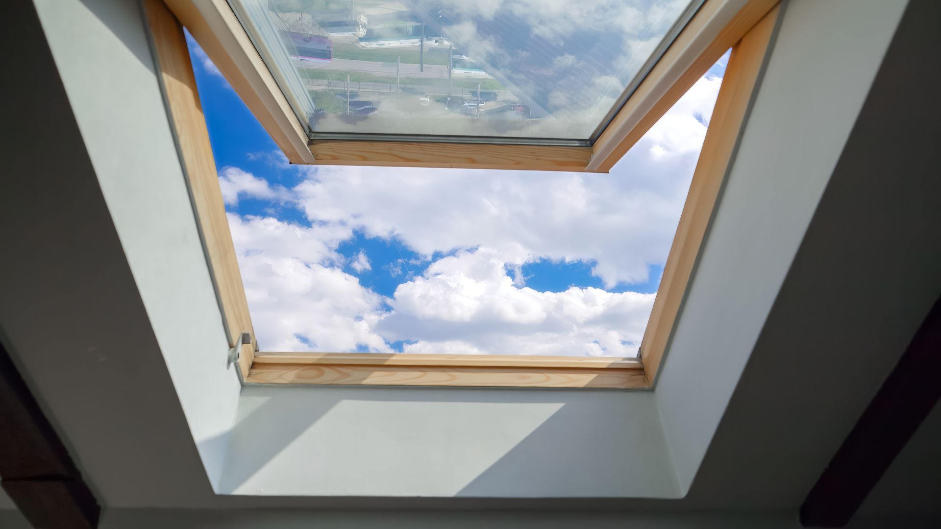 Why a Professional Roofing Company Should Install your Skylights