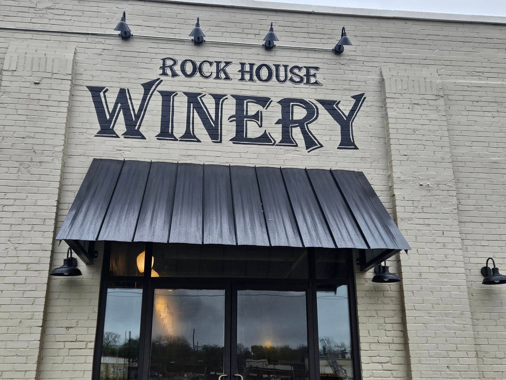 Rock House Winery