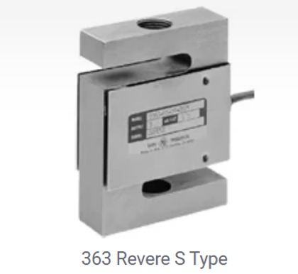 Una celda de carga Revere 363 plateada, en forma de S, con una placa de identificación y cables adjuntos.
