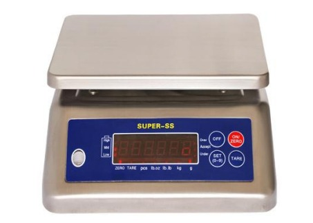 Báscula digital de acero inoxidable con panel de visualización azul y lectura LED roja.