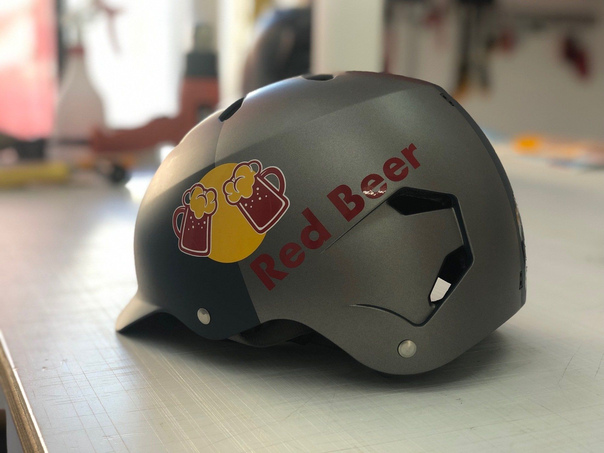stickers sur casque 2