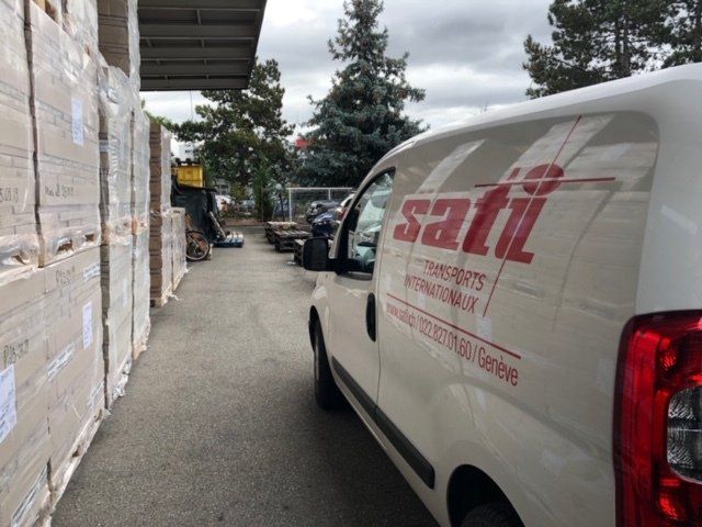 camionnette dans une rue