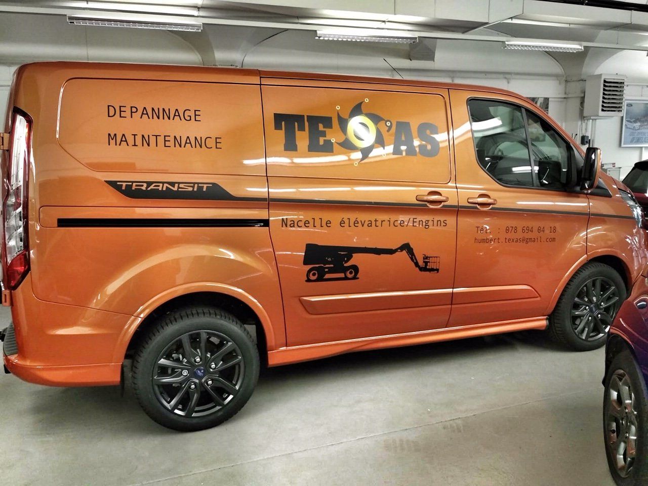fourgonnette orange 2