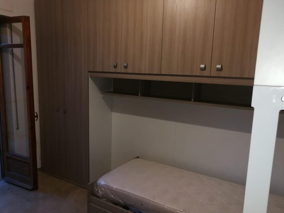 Letto e armadio