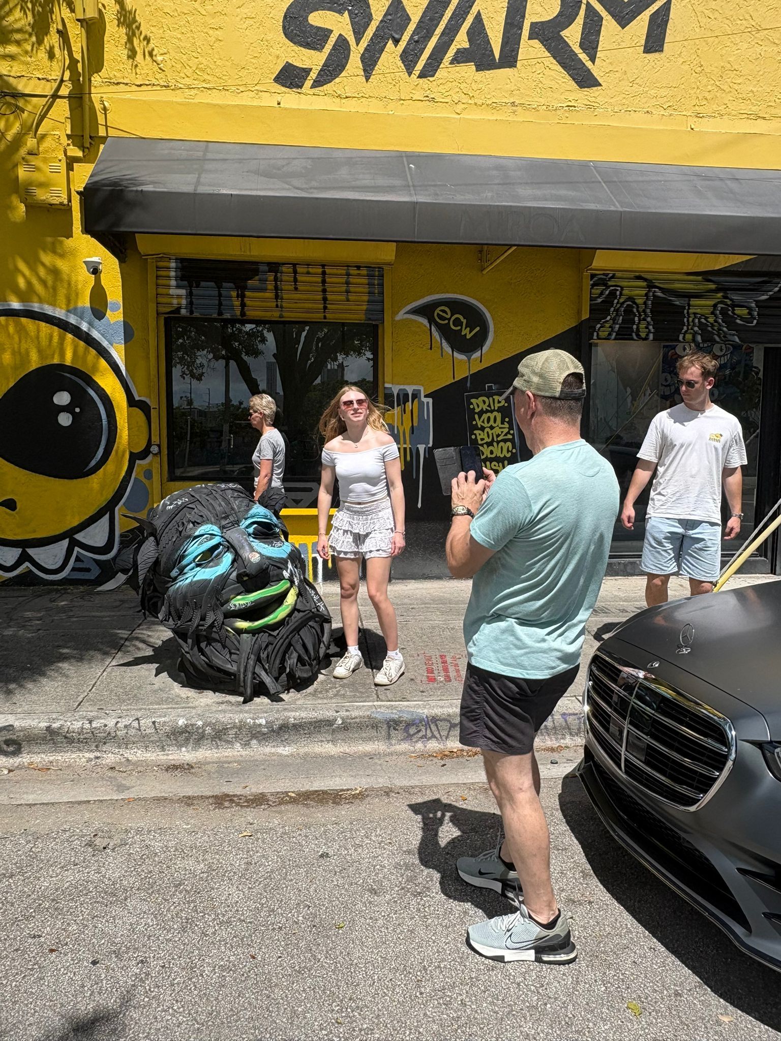 Wynwood Walls full murals and art seen on the Sightseeing miami bus tours Route Map