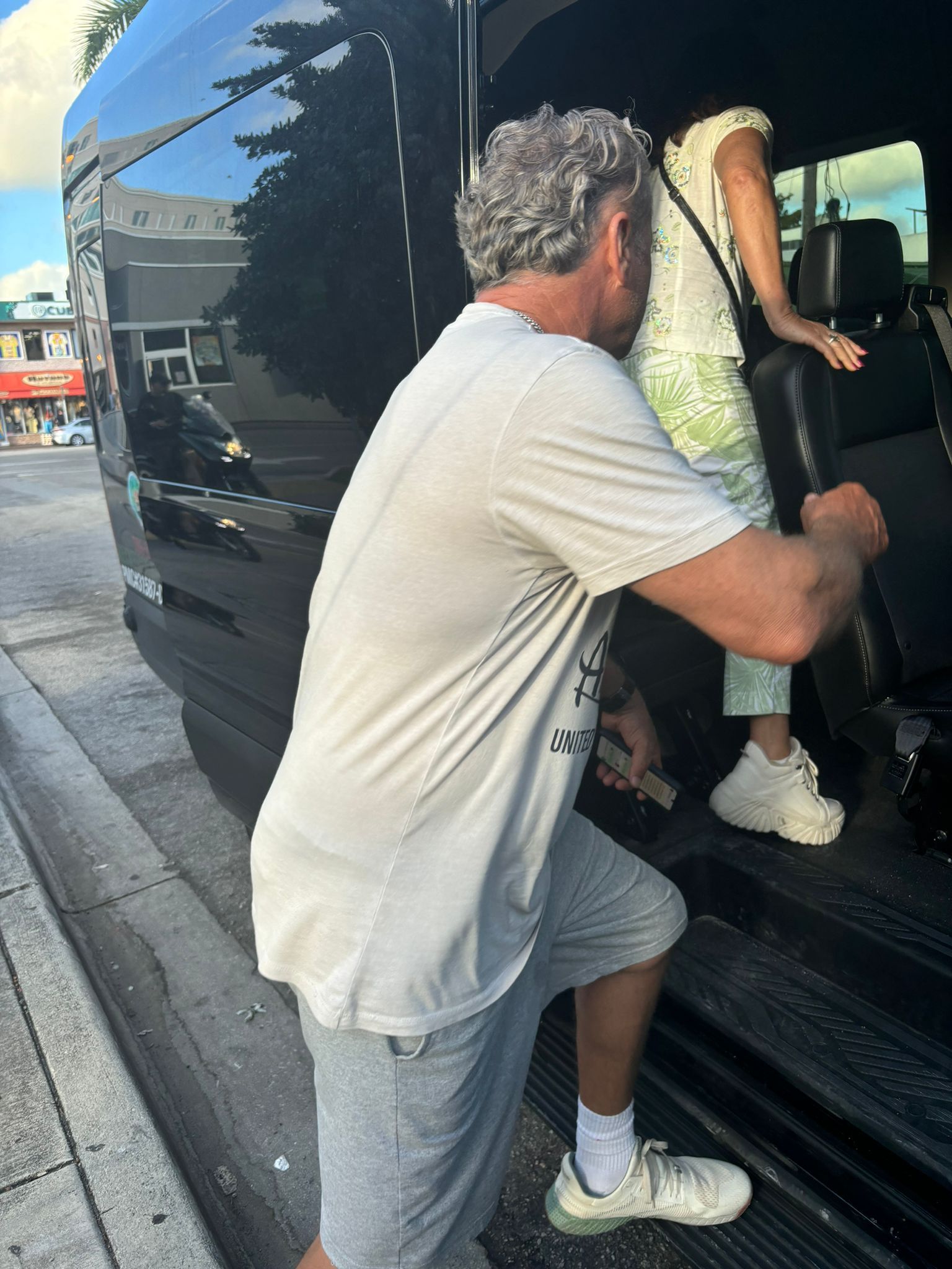 Guest getting onboard the Miami tour buses 