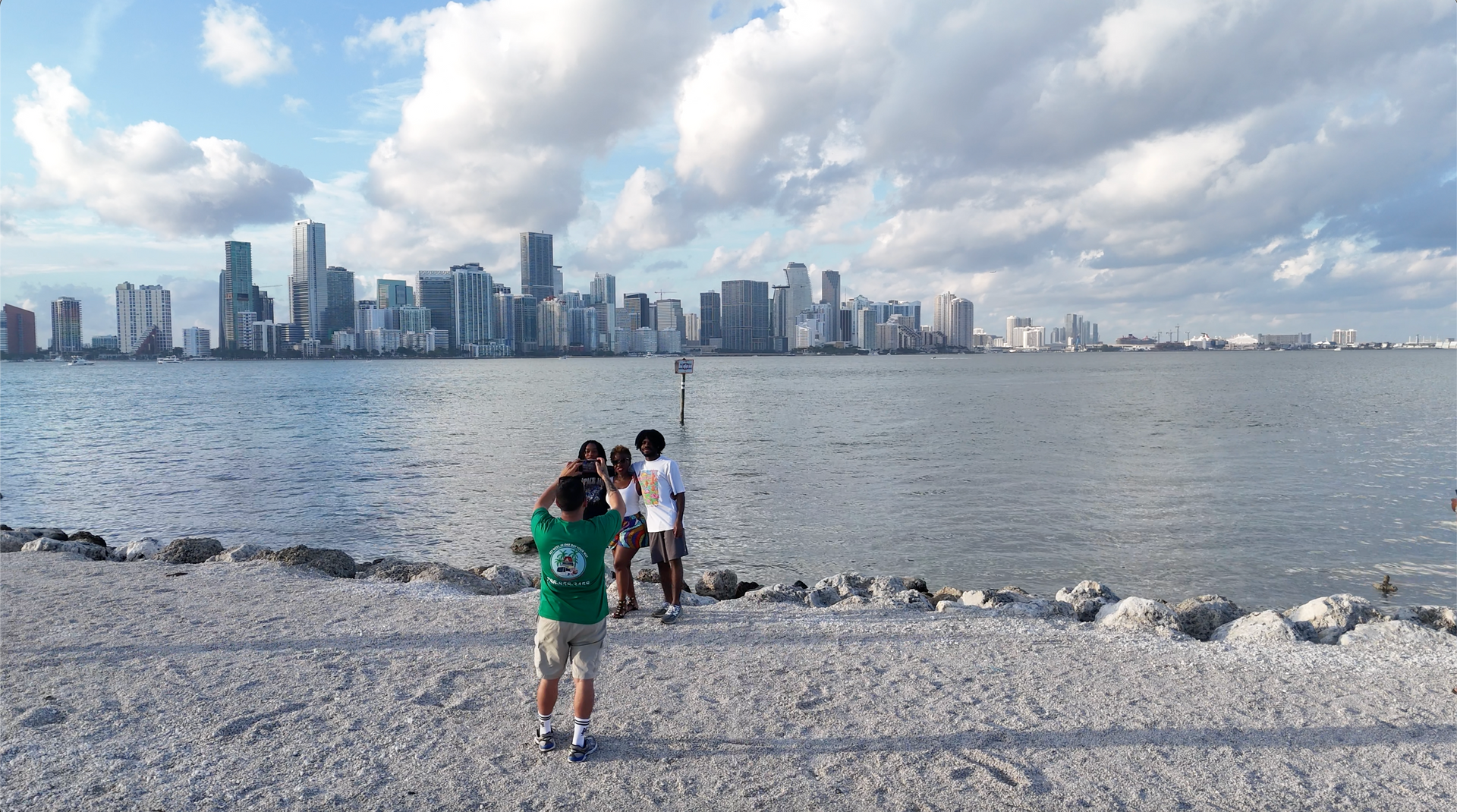 Miami bus tour secret Miami Skyline photo spot