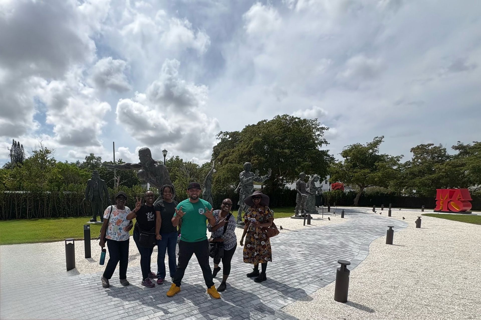 passengers on the Miami City tour, not  a Big Bus 