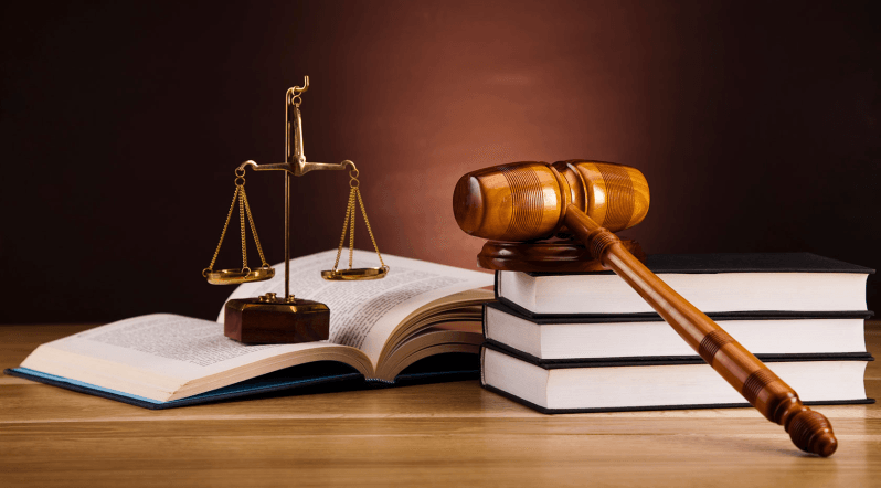 Manuali di diritto e strumenti dell'attività legale