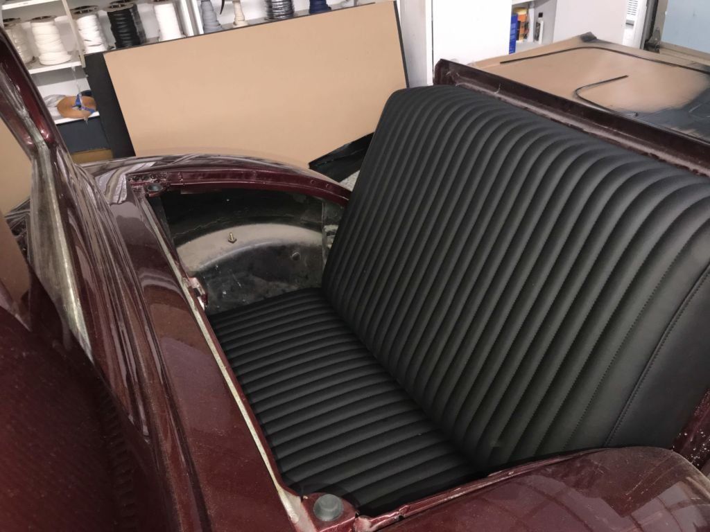 1932 Ford Model A (3-window)