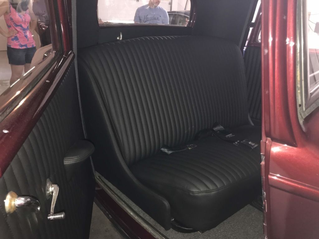 1932 Ford Model A (3-window)