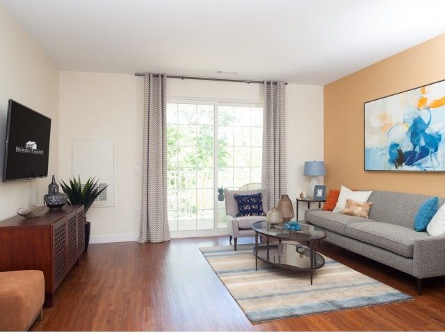 Living room at Berry Farms.