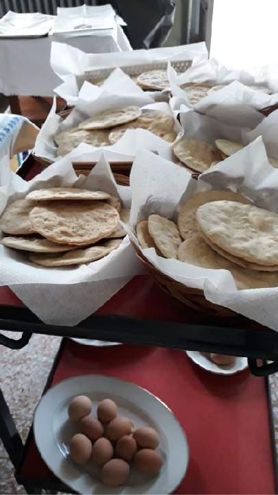 tavola imbandita per la cena ebraica